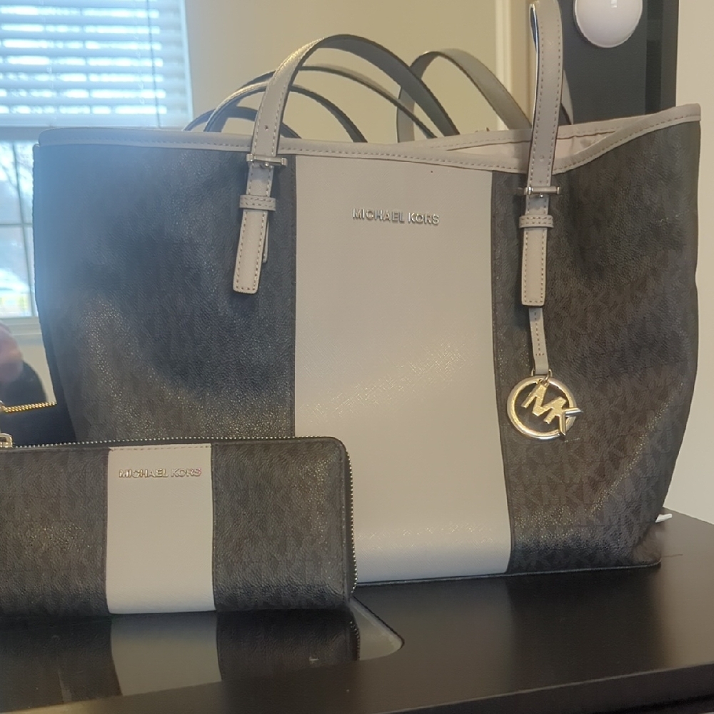 Michael Kors Black and Gray Tote Bag With Matching Wallet/Authentic